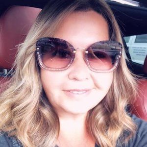 Meet your Posher, Janna